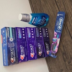 Crest toothpaste mouthwash exp 2026/2025